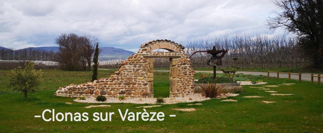 Comme A La Maison Clonas-sur-Vareze Dış mekan fotoğraf